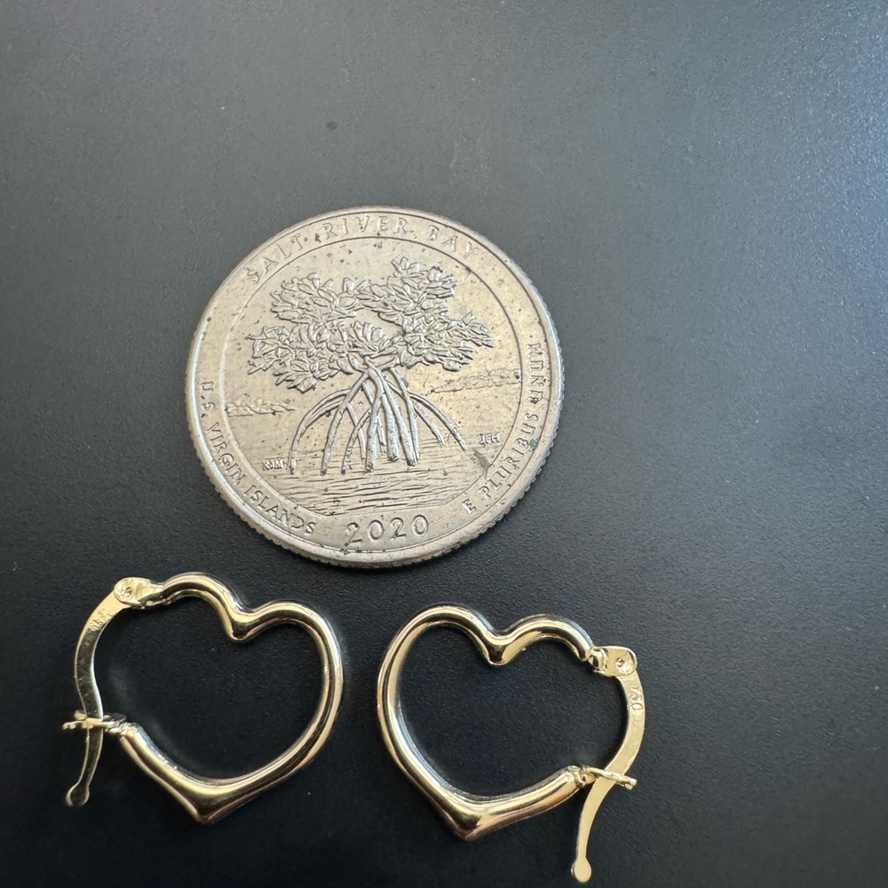 SOLD REAL 18k Gold Heart Hoop Earrings NWOT - Picture 1 of 5